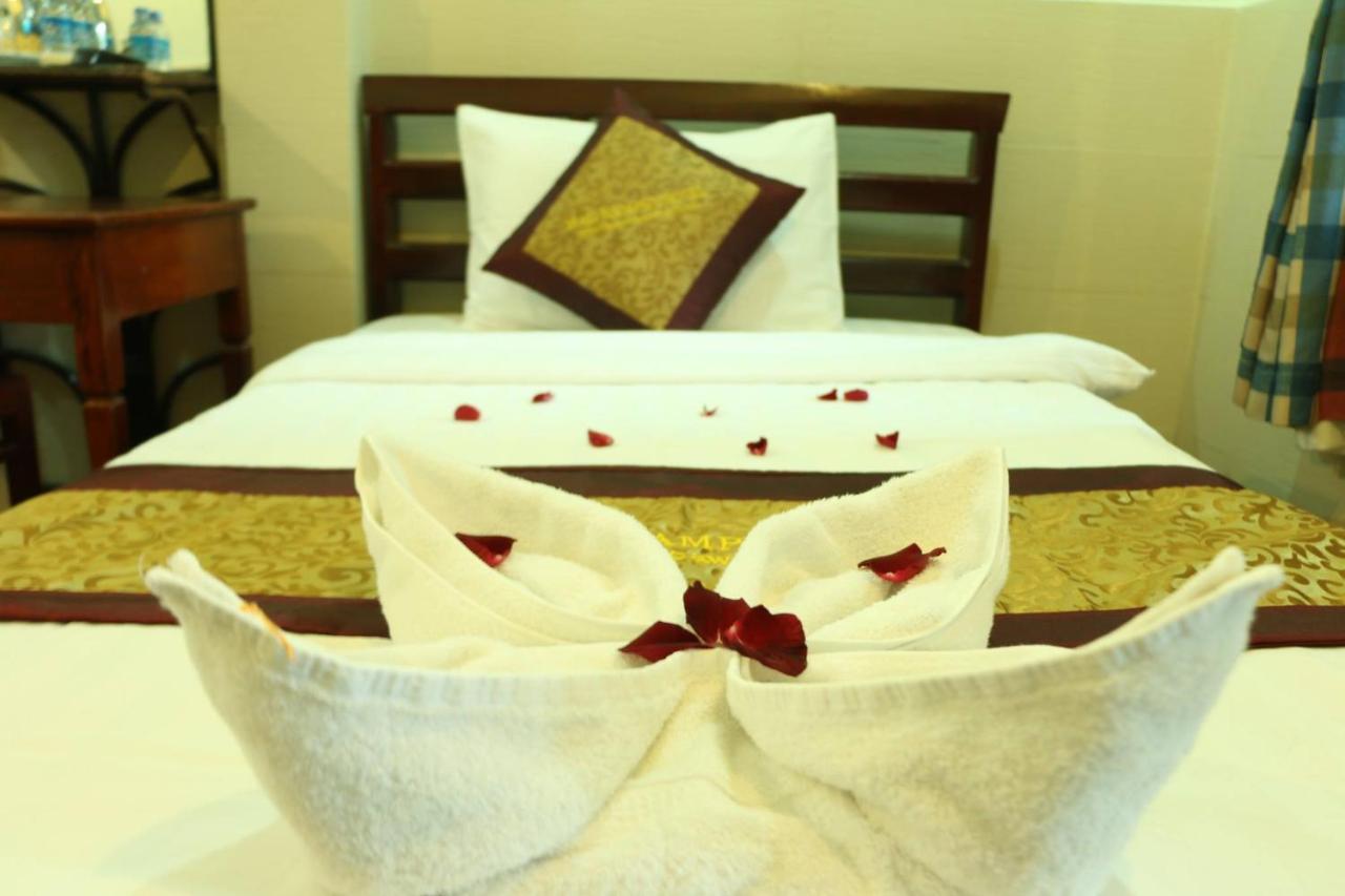 Mali Namphu Hotel Vientiane Esterno foto