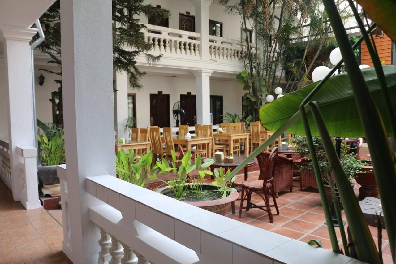 Mali Namphu Hotel Vientiane Esterno foto
